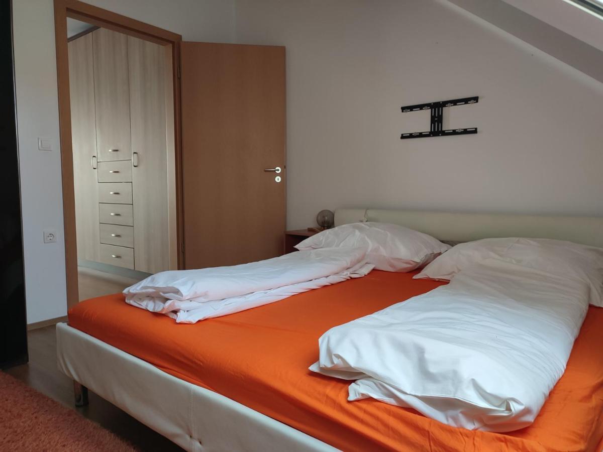 Larix Apartman シャールヴァール エクステリア 写真